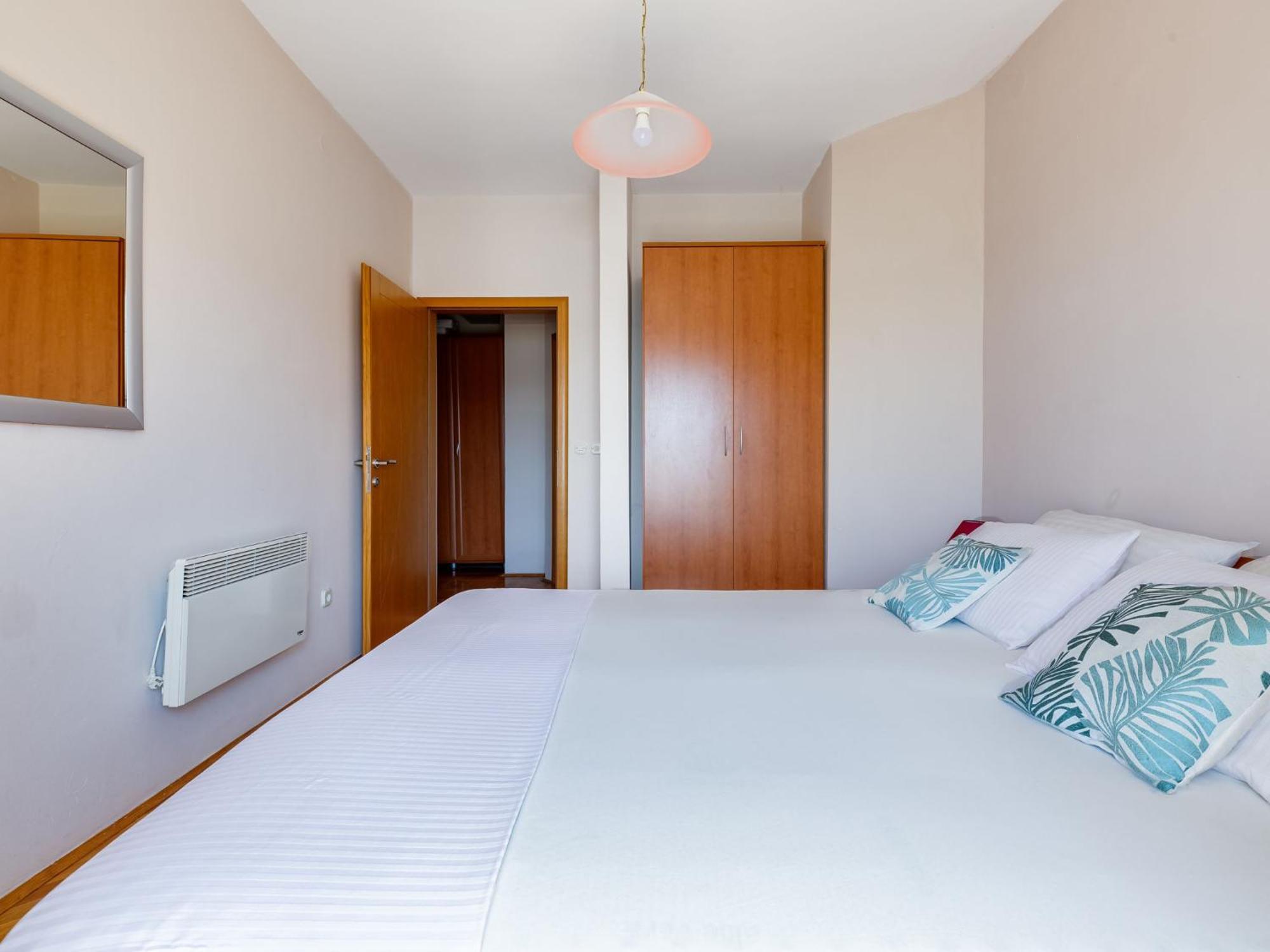 Apartment Daria-1 Anic Bagian luar foto